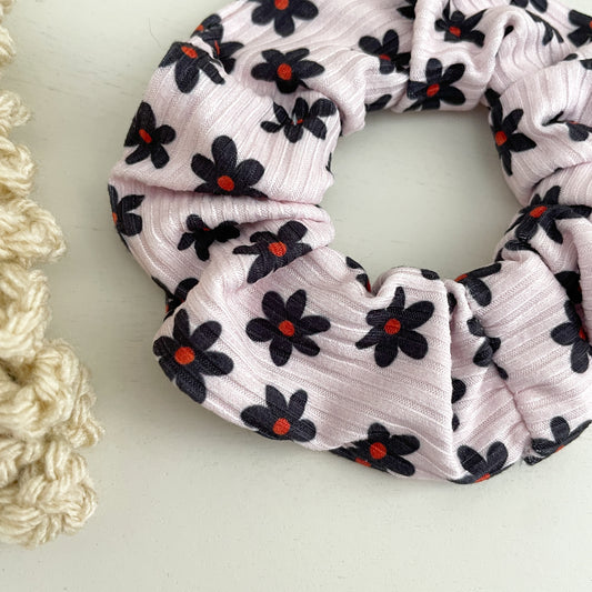 Black Daisy Scrunchie