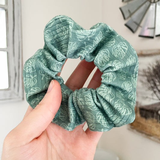 Monstera Leaf Scrunchie